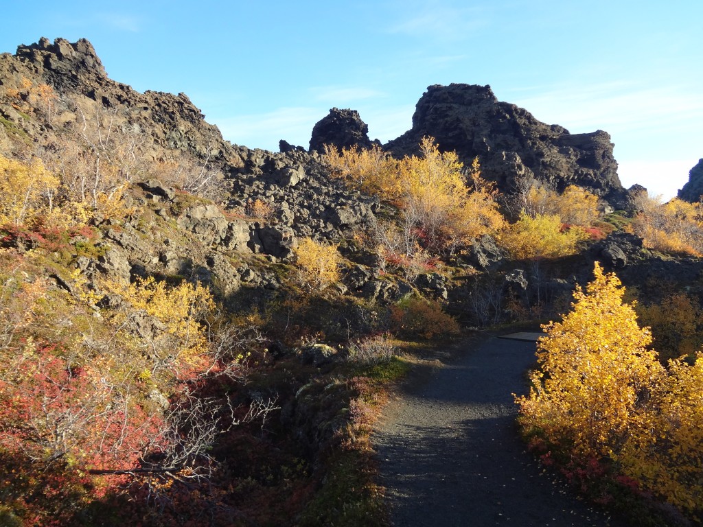 Paths in Dimmuborgir