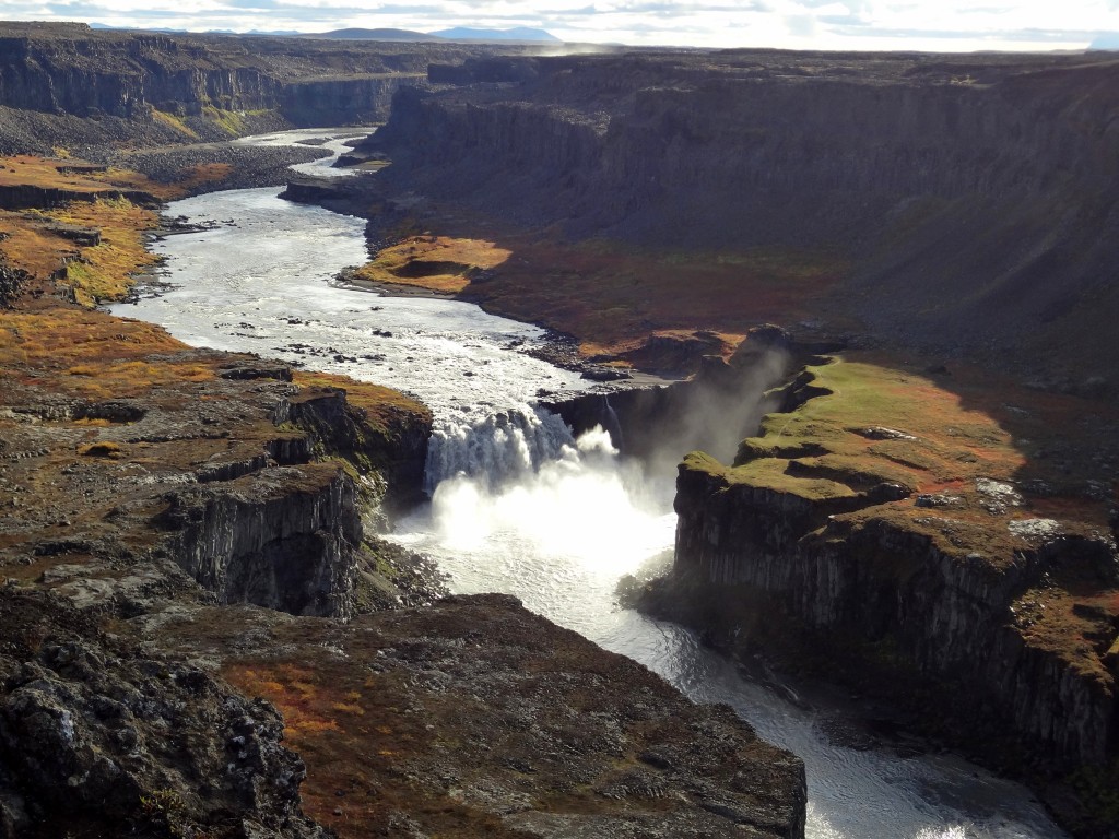 Halfragilsfoss canyon