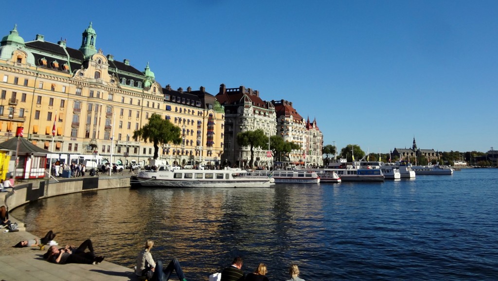 Walking the many islands in Stockholm 