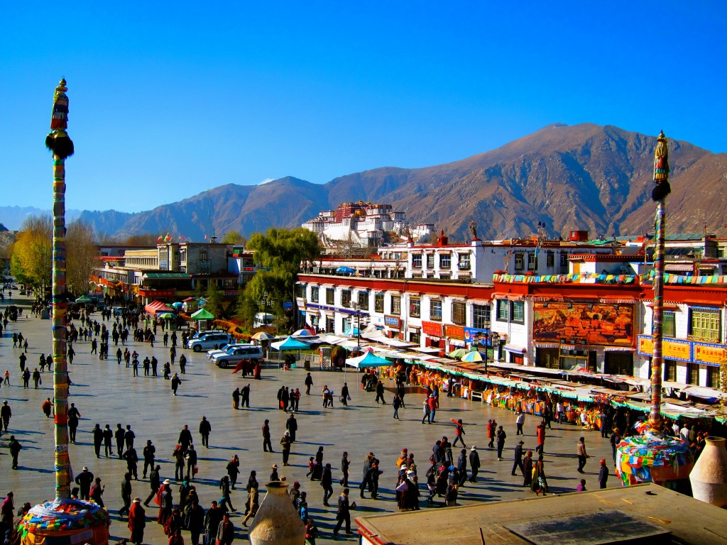 Traveling in Tibet, the Rooftop of the World 