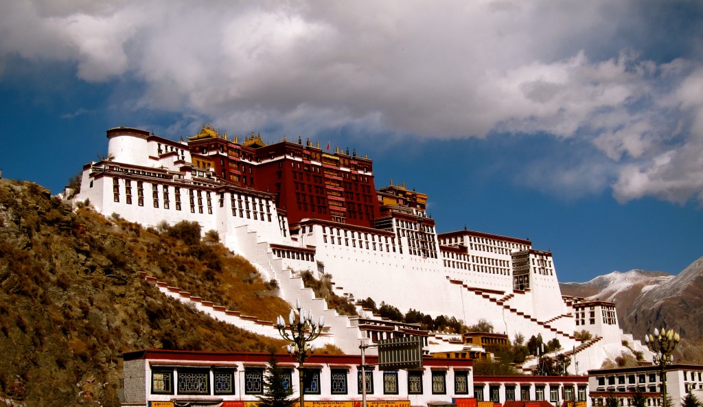 Traveling in Tibet, the Rooftop of the World 