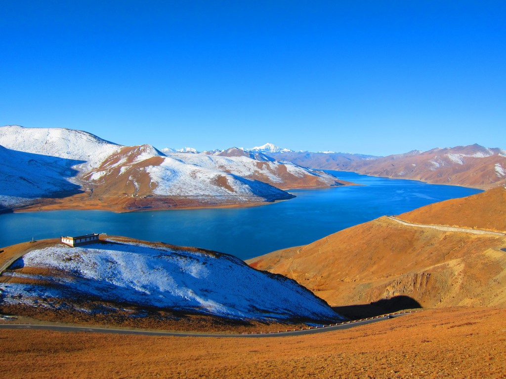 Into the Himalayas - To Tashilhunpo Monastery Shigatse