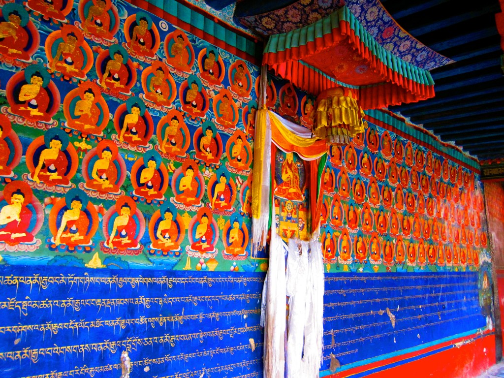 Into the Himalayas - To Tashilhunpo Monastery Shigatse