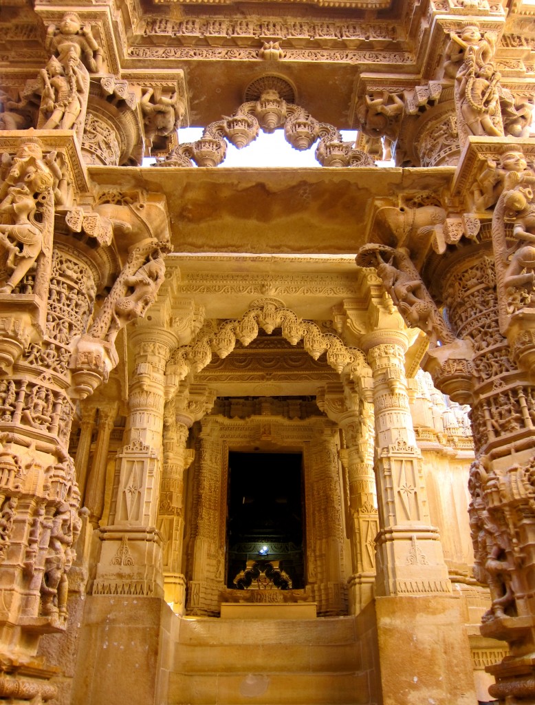 Travel from Jaipur to Jaisalmer