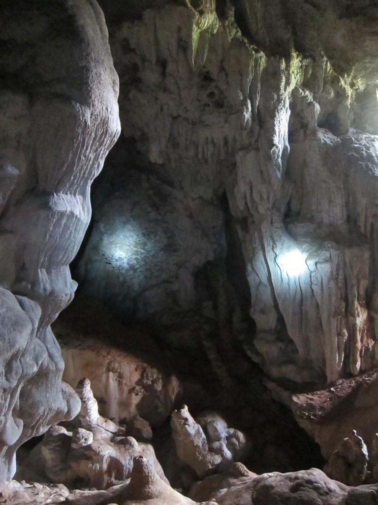 Pha Kham Water Cave