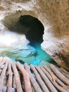 Pha Kham Water Cave