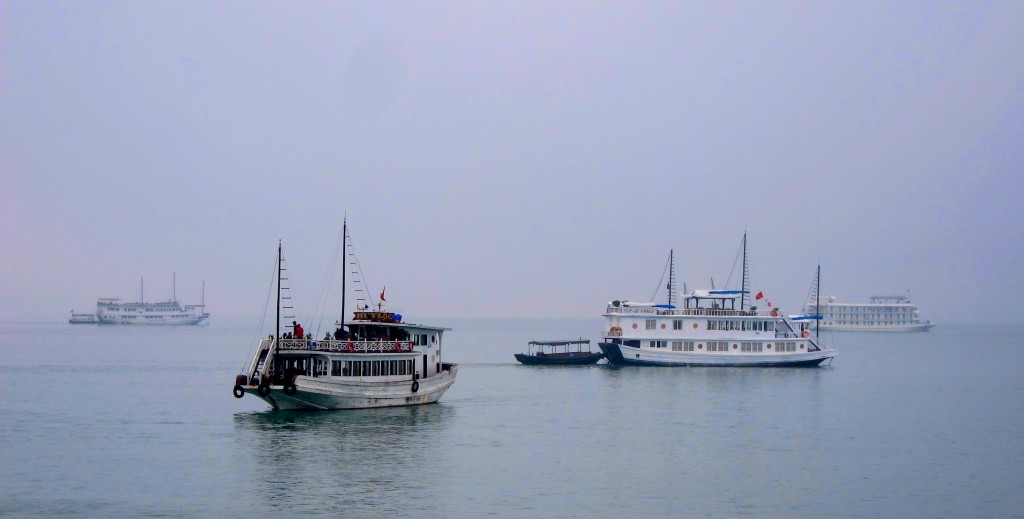 3 Day Tour of Halong Bay, Vietnam 