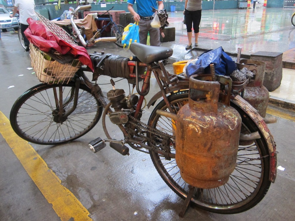 Everyday Life in China - Chinese Motorcycle