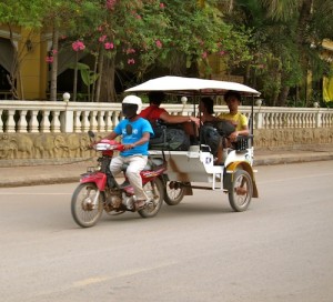 Avoid Tuk Tuk and Taxi Scams